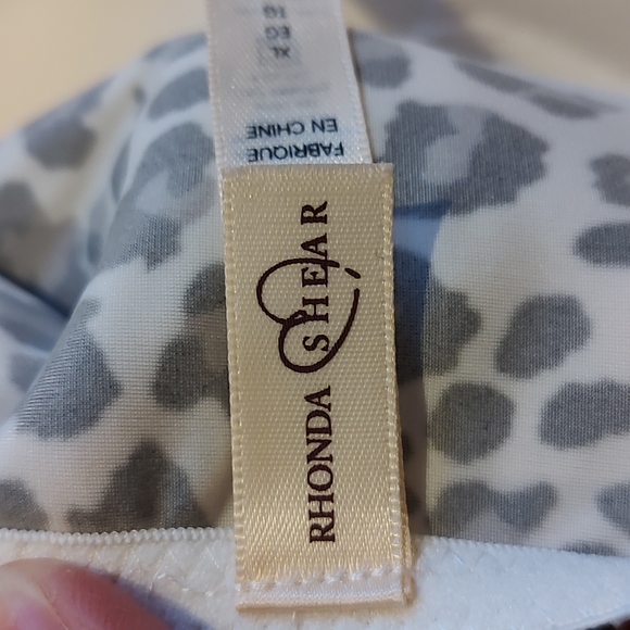 Molded Cup Bra - Picture 4 of 5